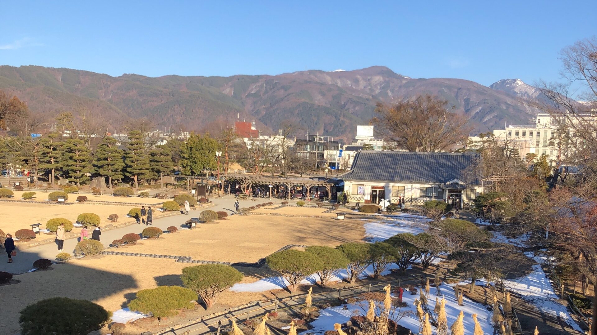 天守閣の上から見た景色